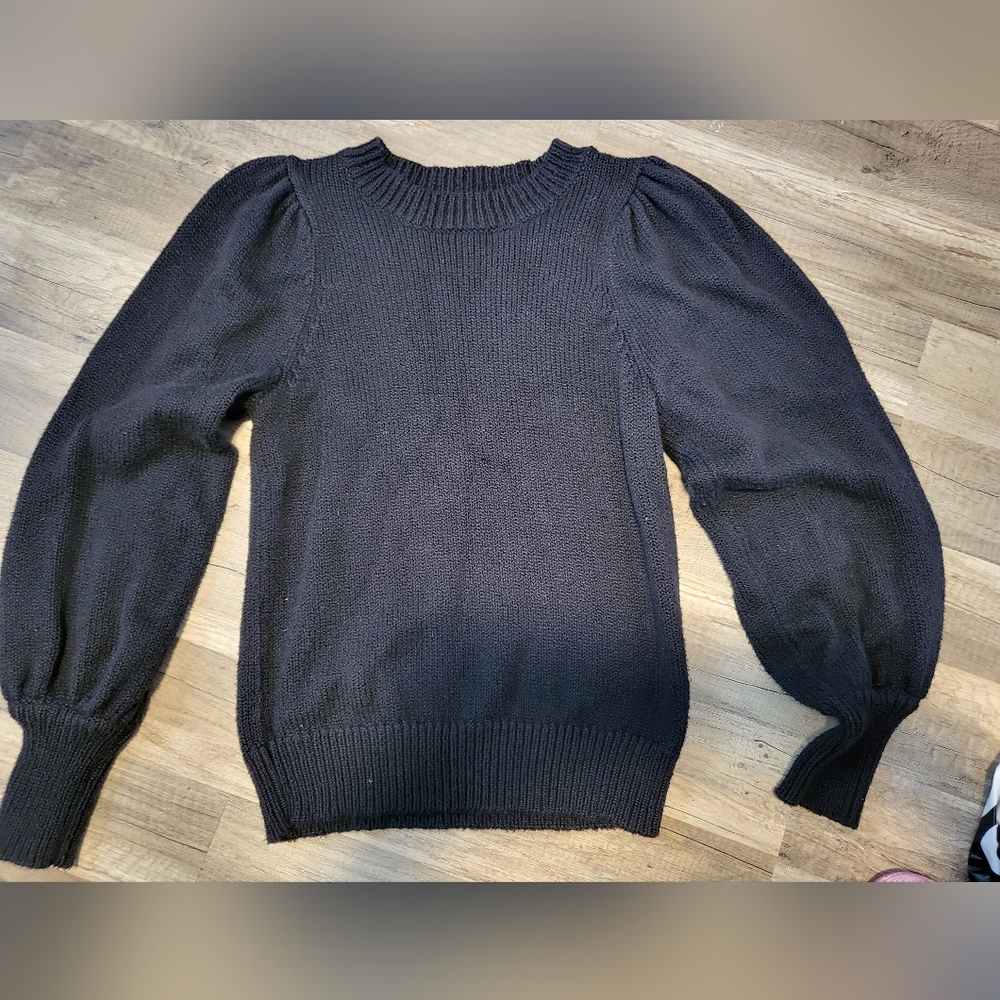 Aqua black sweater